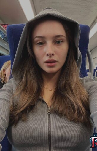 photo_5298531175905749951_y