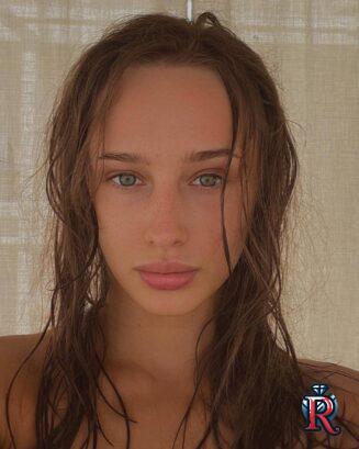 photo_5298531175905749955_y