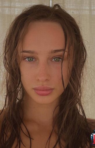 photo_5298531175905749955_y