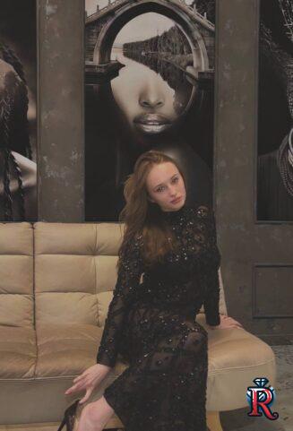 photo_5298531175905749957_y