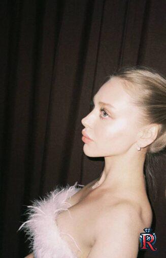 photo_5192913497694604657_y