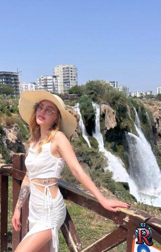 photo_5192913497694604680_y