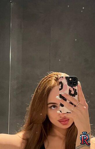 photo_5204136217170536442_y