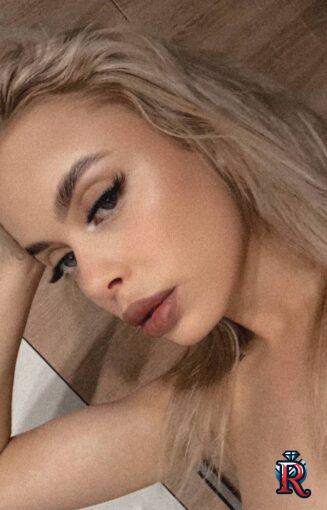 photo_5204148685460600705_y