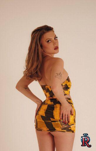 photo_5208686743610587331_y