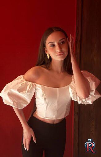 photo_5213181590098349930_y