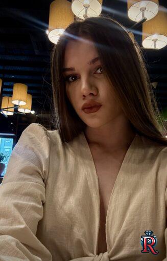 photo_5215330856154036797_y