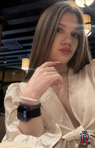 photo_5215330856154036799_y