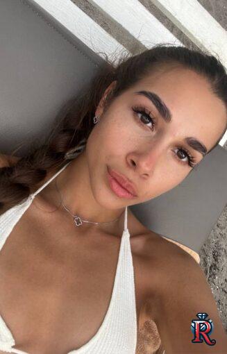 photo_5217653484273399152_y