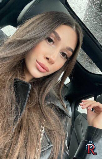 photo_5217653484273399154_y