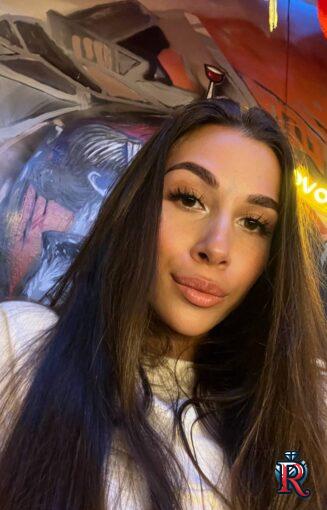 photo_5217653484273399158_y