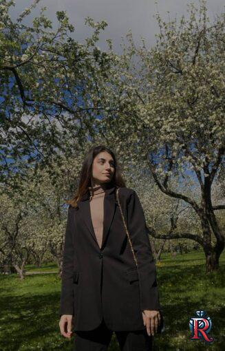 photo_5222481568679985349_y