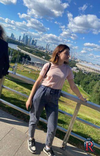 photo_5222481568679985351_y