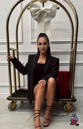 photo_5235965240548648124_y