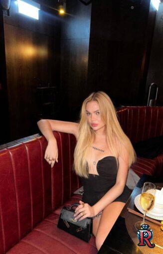 photo_5238244760081259607_y