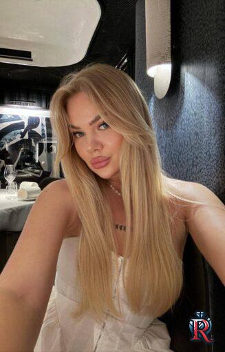 photo_5238244760081259608_y