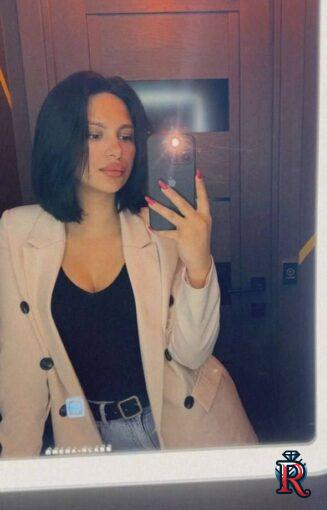 photo_5253786691947324778_y