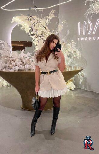 photo_5260422910340884046_y