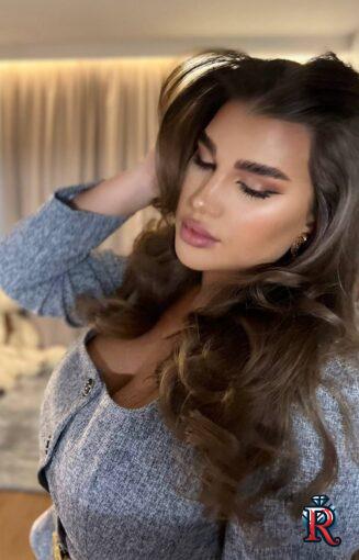 photo_5260422910340884049_y