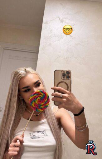 photo_5260588047538452487_y