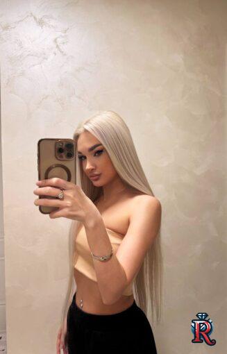 photo_5260588047538452488_y