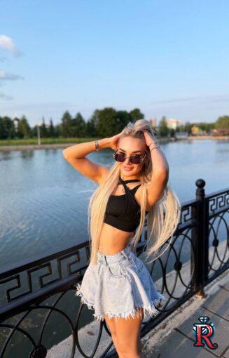 photo_5260588047538452490_y