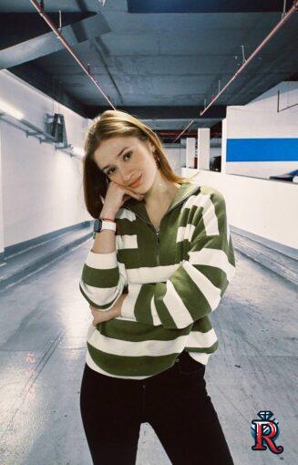 photo_5267089094721265995_y