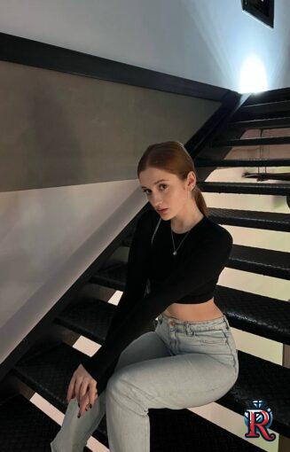 photo_5267089094721265998_y