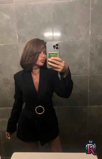 photo_5269563949366506252_y