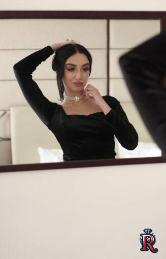 photo_5282988715758708069_y