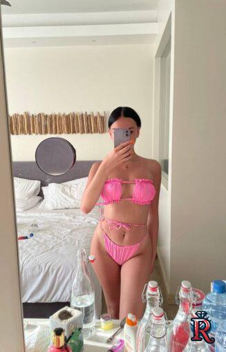 photo_5282988715758708072_y