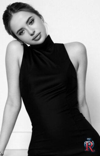 photo_5305680531222032142_y