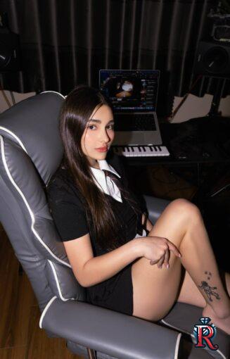 photo_5310233905225395317_y