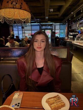 photo_5312315143297824173_y