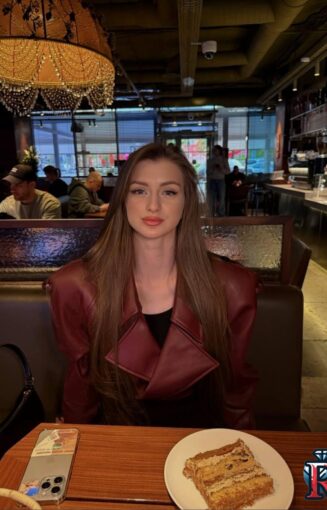 photo_5312315143297824173_y photo_5312315143297824173_y