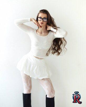 photo_5312315143297824180_y