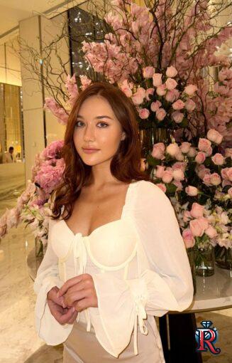 photo_5328207218081467902_y