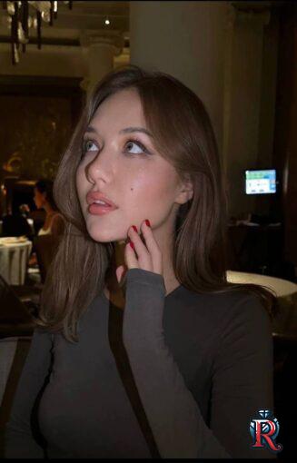 photo_5328207218081467903_y