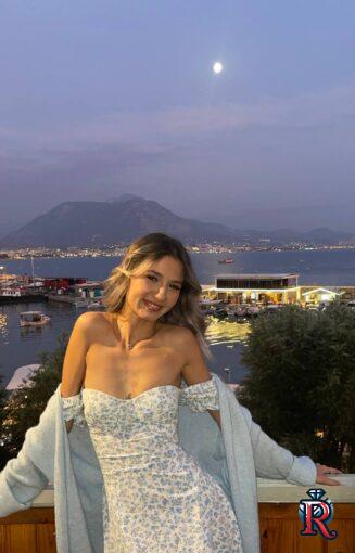 photo_5330559502946267973_y