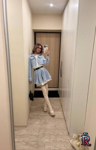 photo_5330559502946267977_y