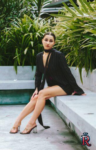 photo_5339241740680425524_y