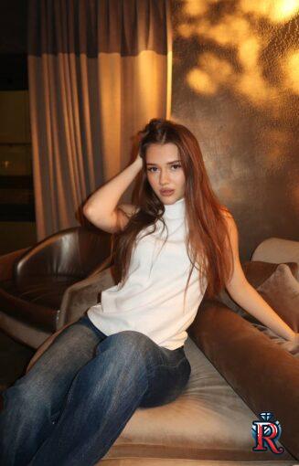 photo_5339553971921687808_y