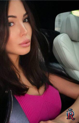 photo_5368585614376691584_y