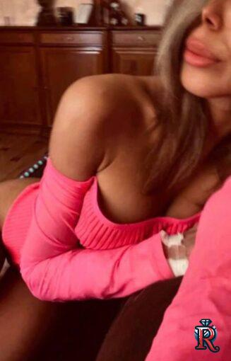 photo_5368585614376691586_y