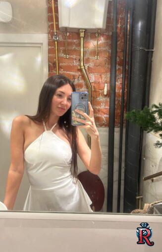 photo_5377683403081641534_y