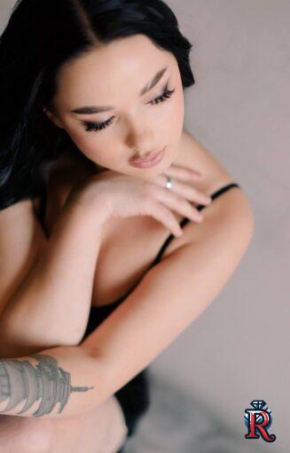 photo_5404646043829791273_y