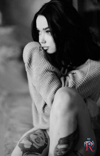 photo_5404646043829791274_y