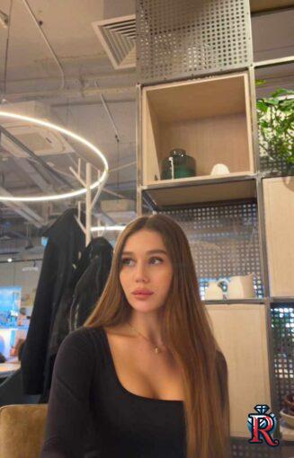 photo_5409083427946357954_y