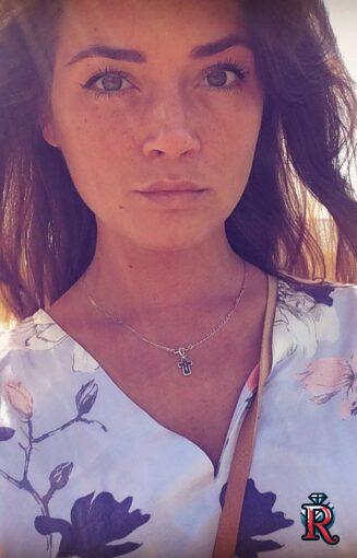 photo_5409297450461689903_y