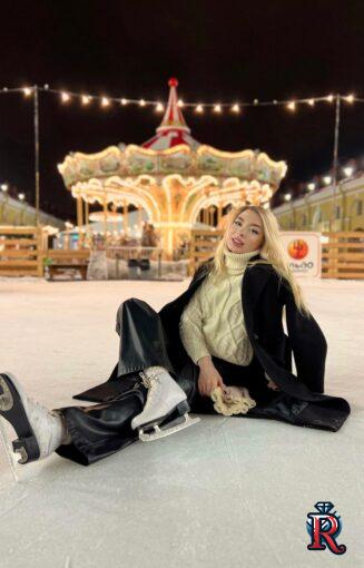 photo_5411190358513154758_y